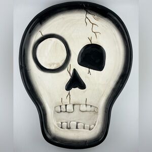 NWT Von Maur Skeleton Halloween Platter